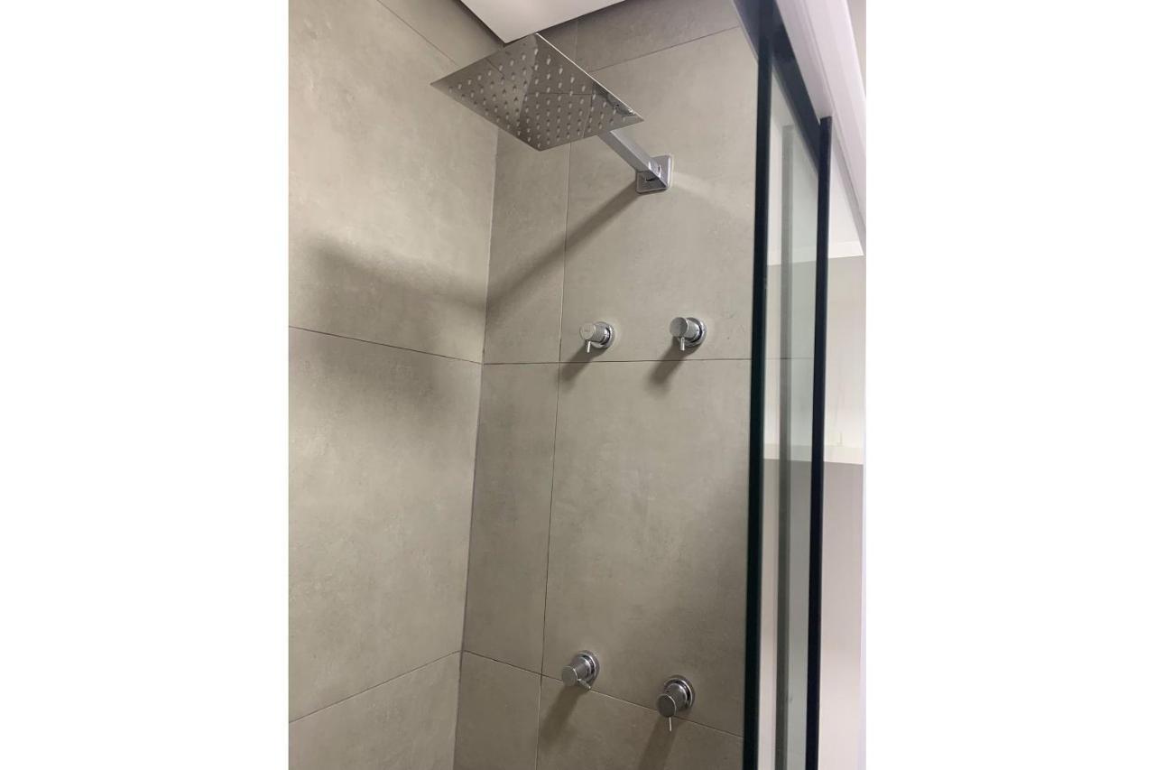 Studio novo a 5 min da Av Paulista e ao lado do metrô, com Wifi, Academia e Piscina na Cobertura - vn1003 São Paulo Exterior foto